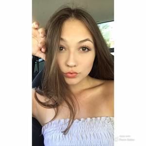 Meet your Posher, Lexi